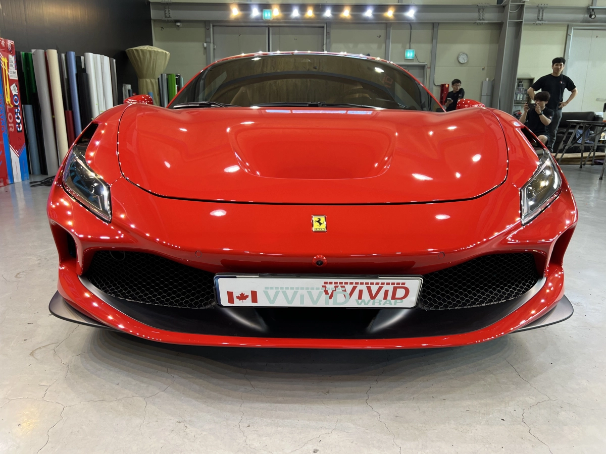 FERRARI F8 TRIBUTO