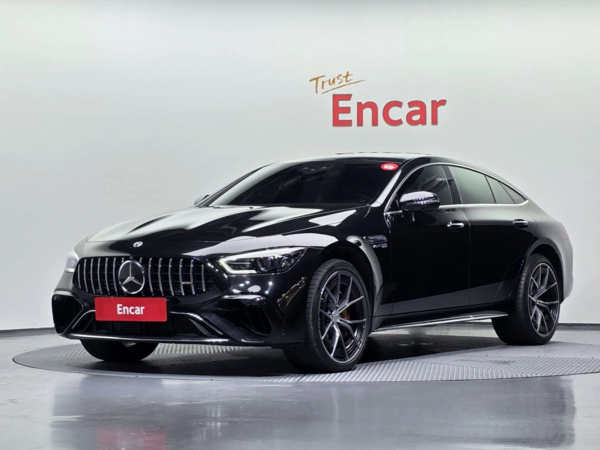 MERCEDES BENZ AMG GT  2023