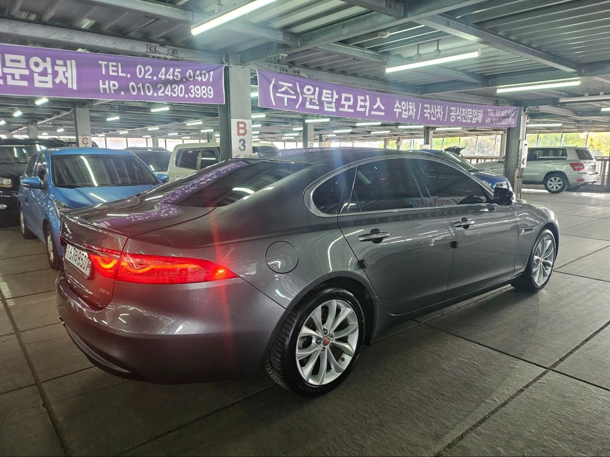 JAGUAR XF X260