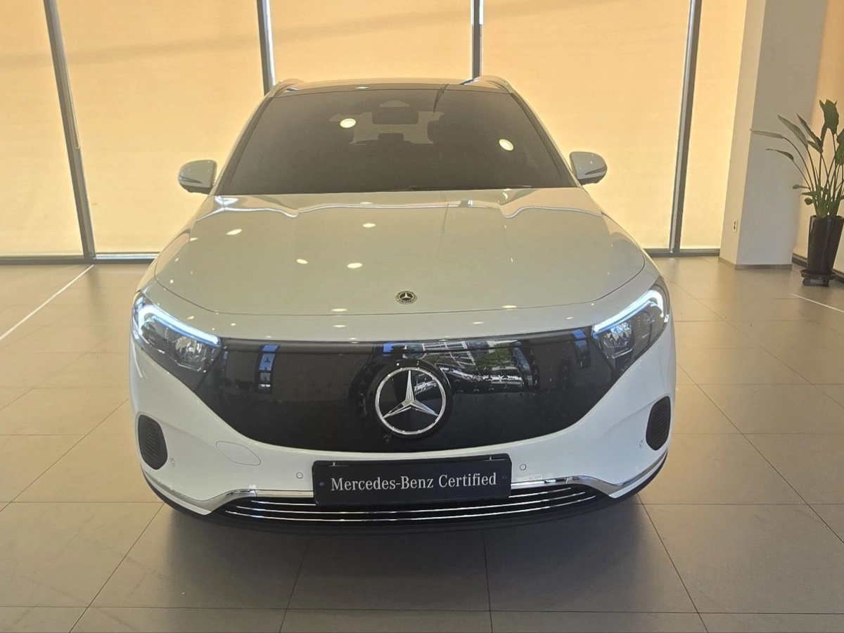 MERCEDES BENZ EQA H243