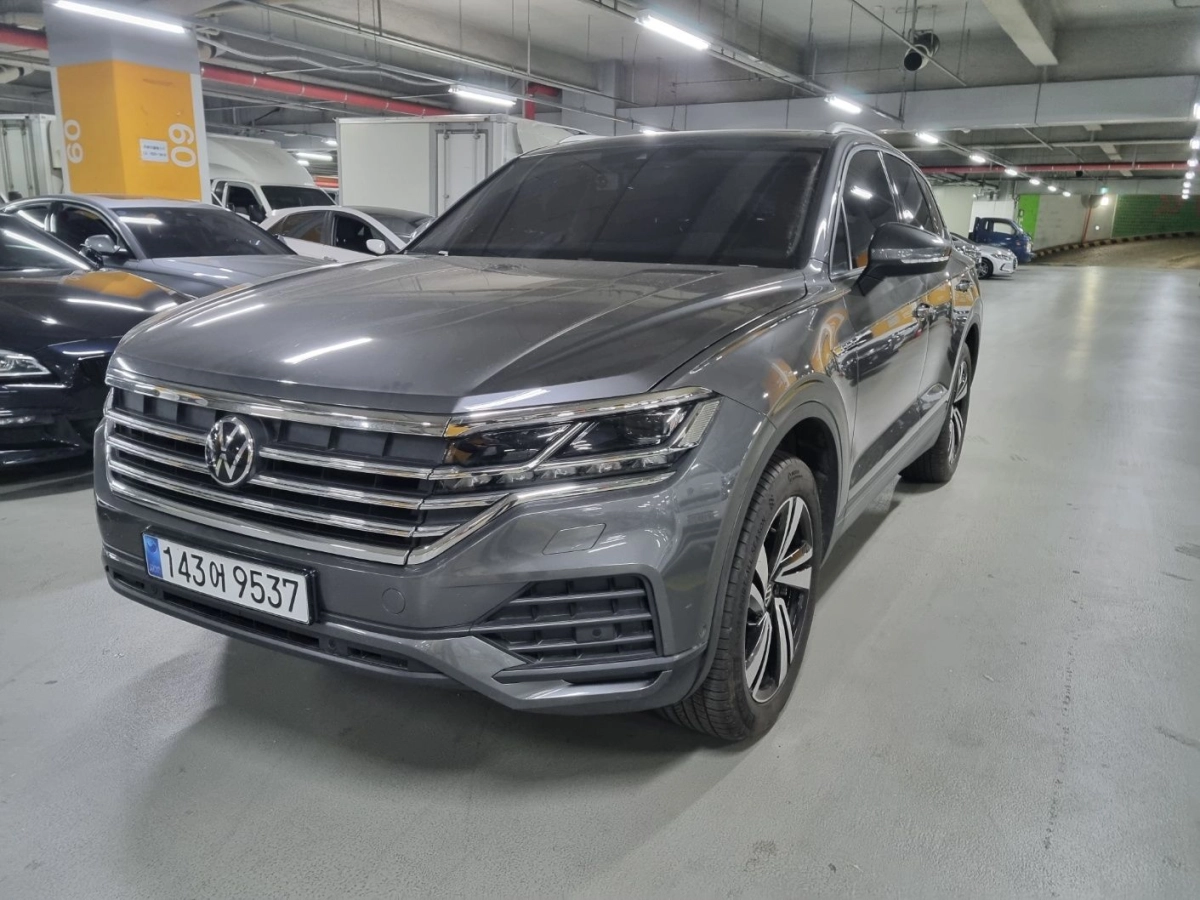 VOLKSWAGEN TOUAREG 2023