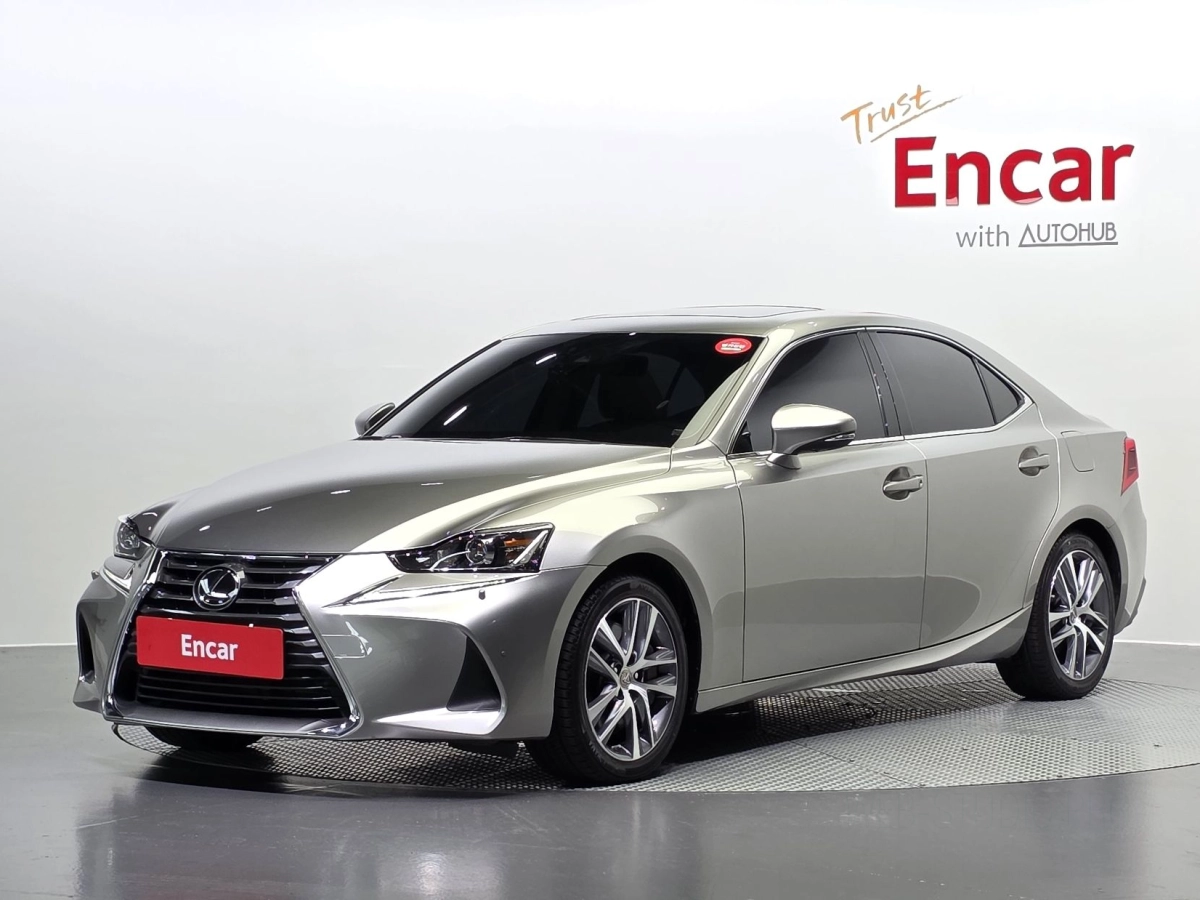 LEXUS IS300