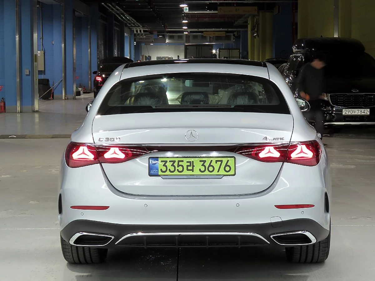 MERCEDES BENZ E-CLASS W214