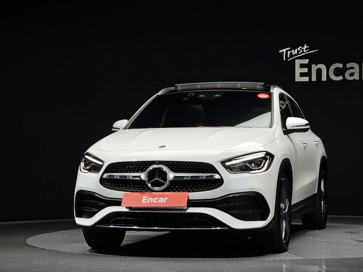 MERCEDES BENZ GLA-CLASS H247
