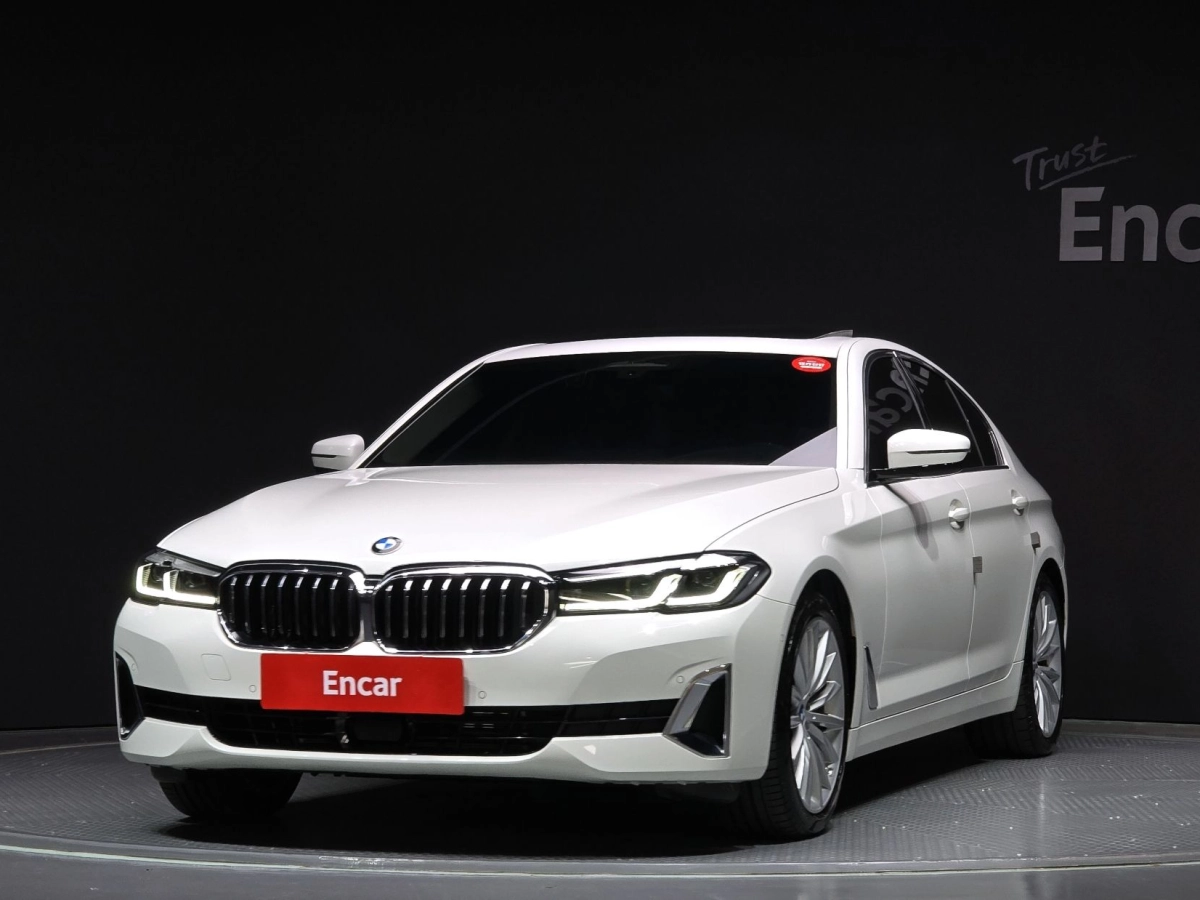 BMW 5-SERIES G30 2023