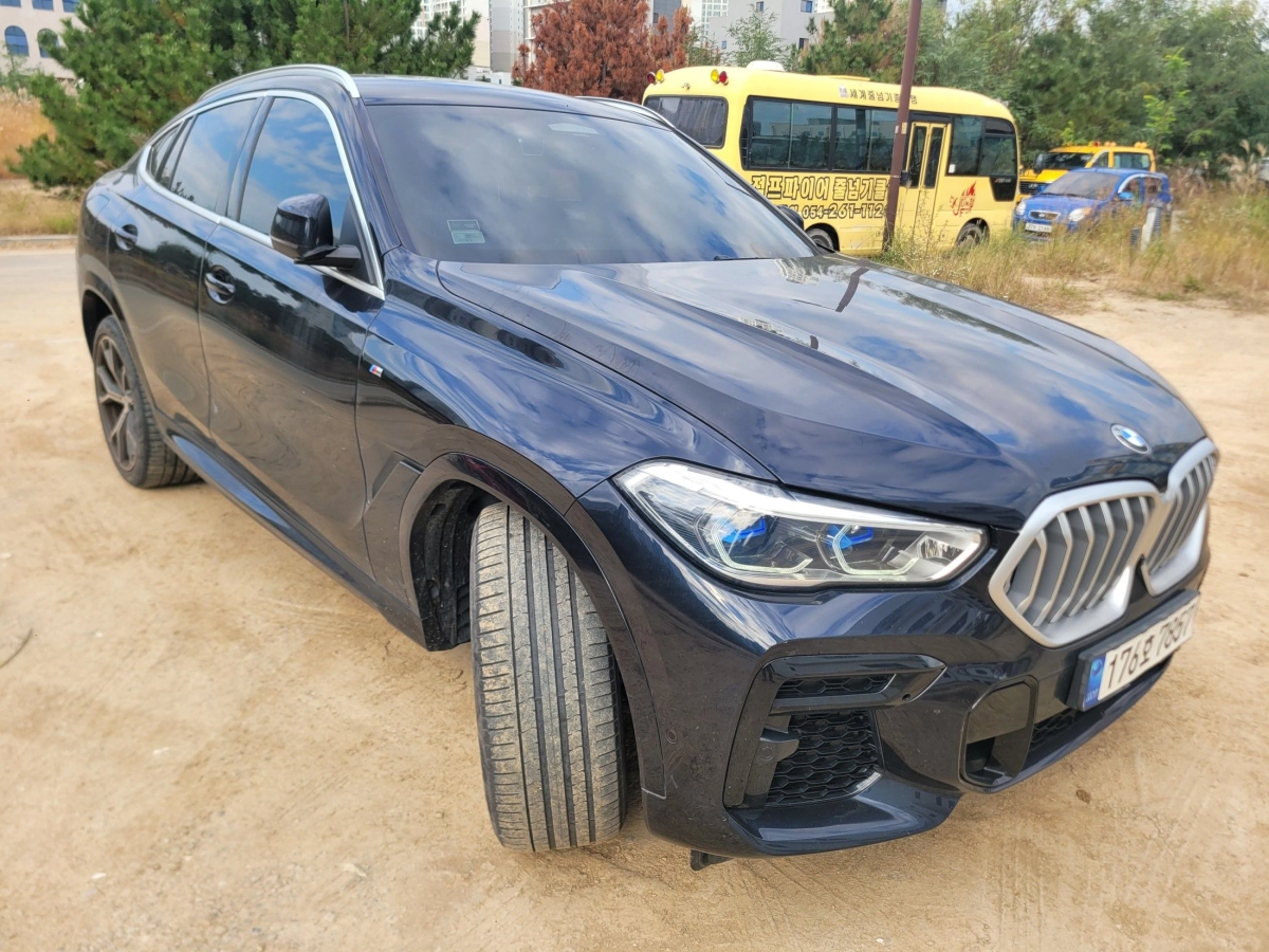 BMW X6 G06