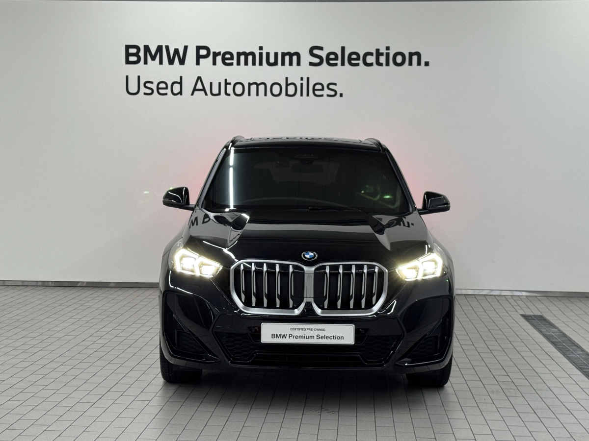 BMW X1 U11