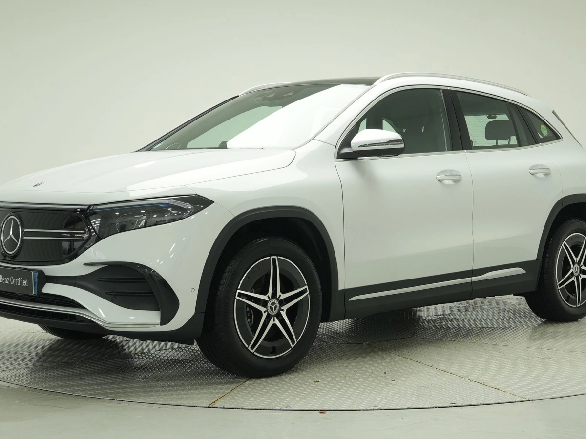 MERCEDES BENZ EQA H243