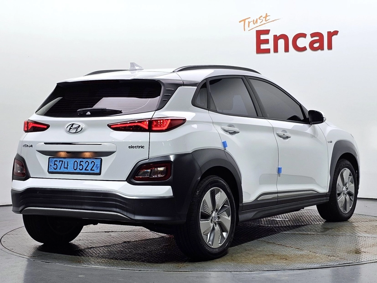 HYUNDAI KONA ELECTRIC