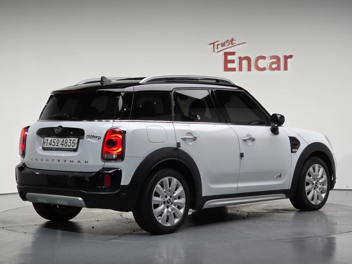 MINI COUNTRYMAN COOPER D  2020