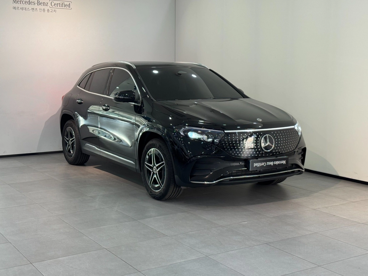 MERCEDES BENZ EQA H243
