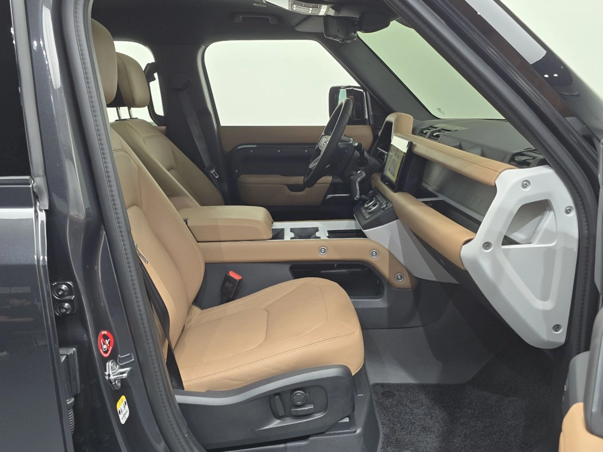 LAND ROVER DEFENDER L663