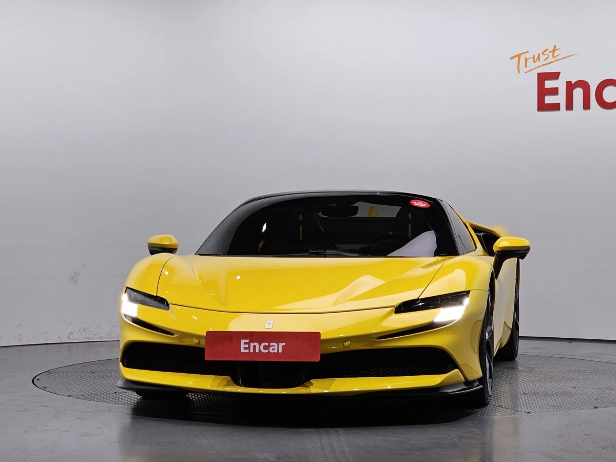 FERRARI SF90 SPIDER