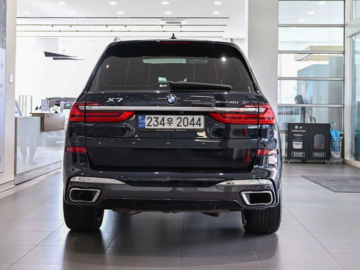 BMW X7 G07