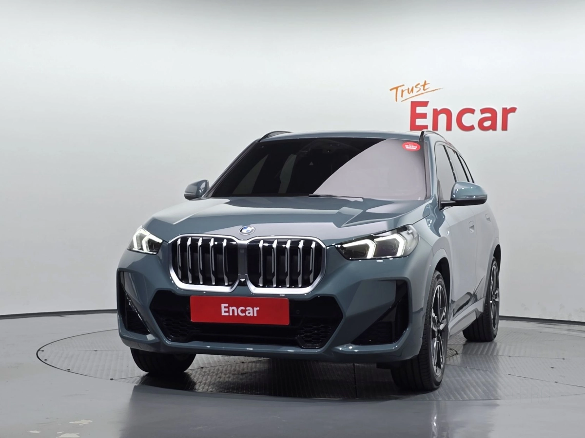 BMW X1 U11