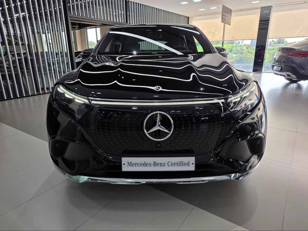 MERCEDES BENZ EQS SUV X296