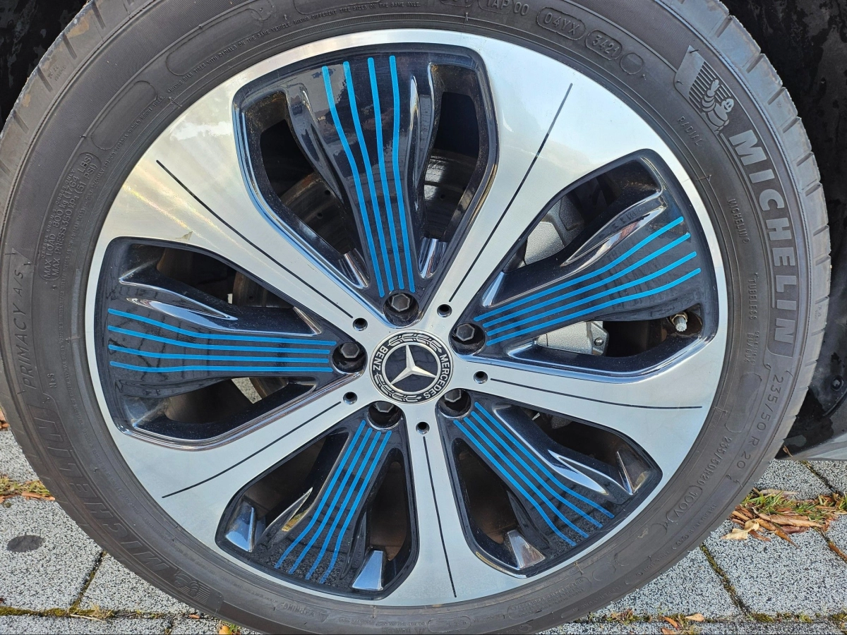 MERCEDES BENZ EQC N293