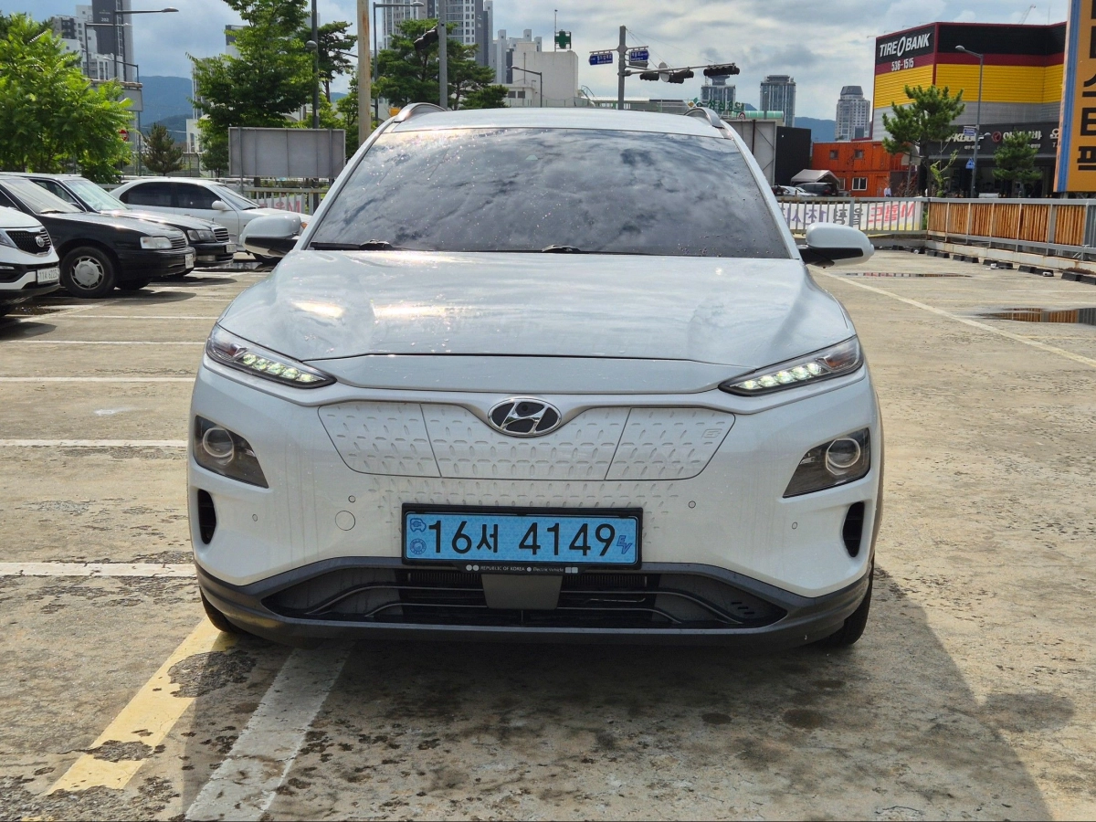 HYUNDAI KONA ELECTRIC
