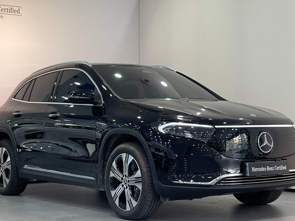 MERCEDES BENZ EQA H243