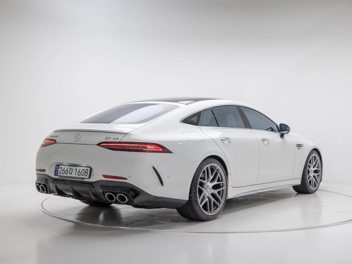 MERCEDES BENZ AMG GT