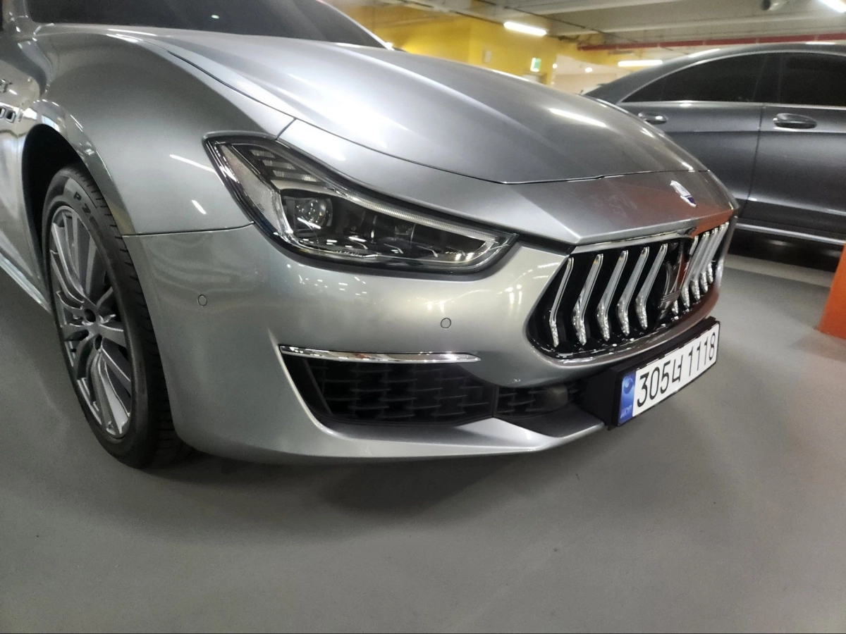 MASERATI GHIBLI
