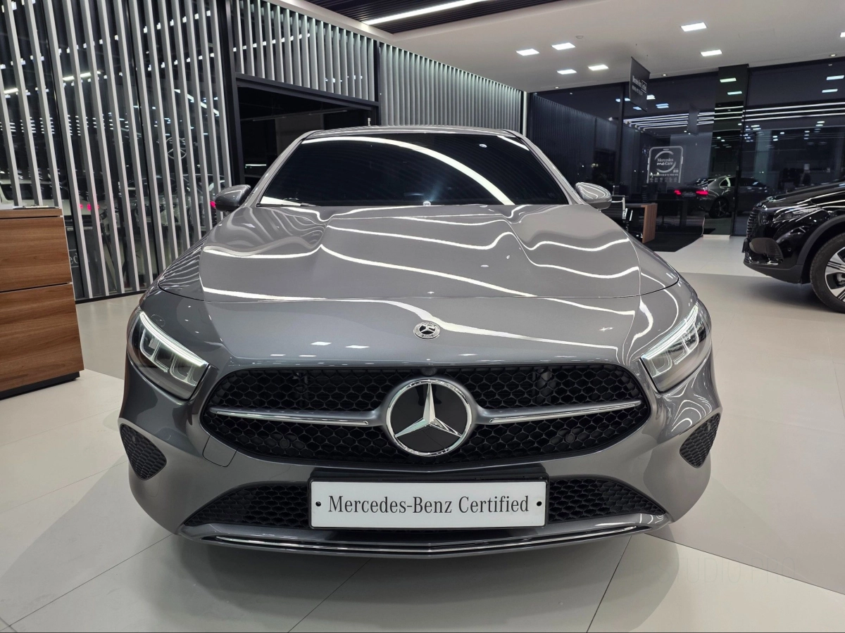 MERCEDES BENZ A-CLASS W177