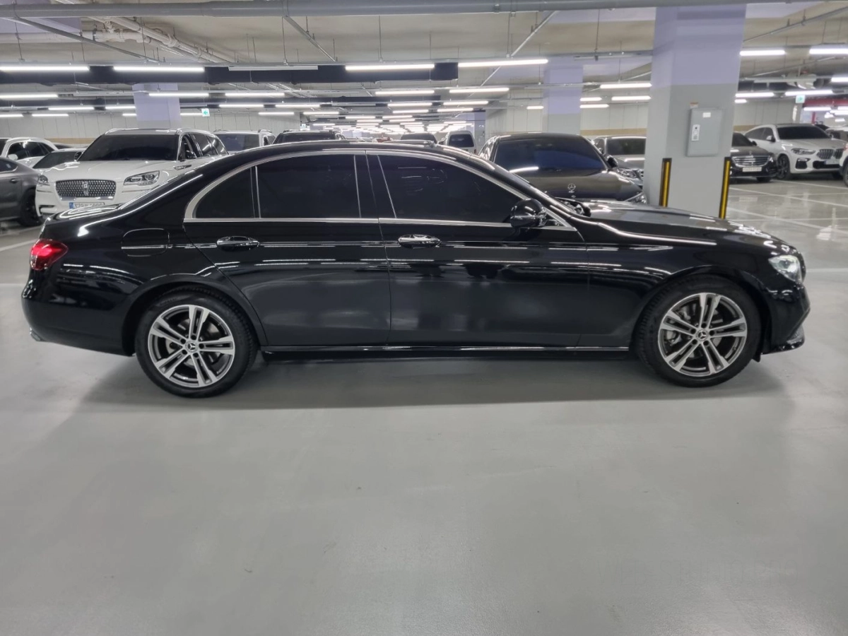 MERCEDES BENZ E-CLASS W213