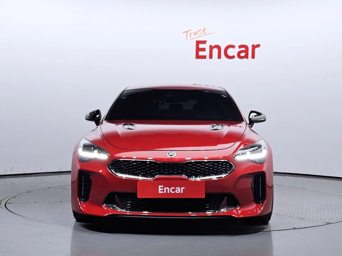 KIA STINGER