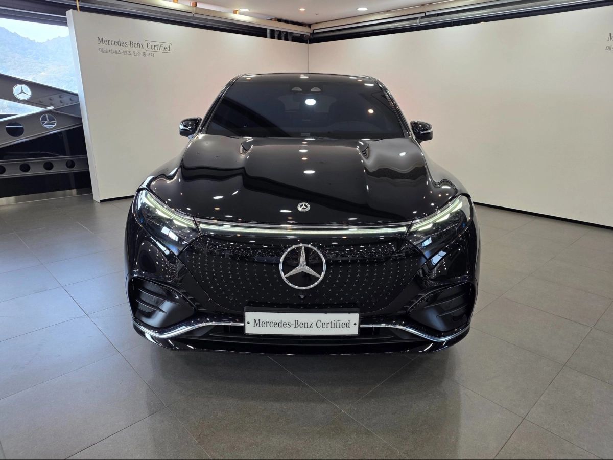 MERCEDES BENZ EQS SUV X296