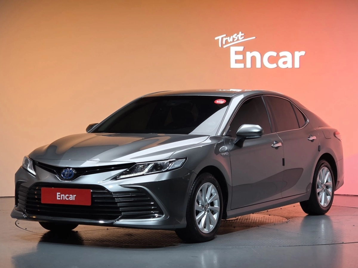 TOYOTA CAMRY XV70 2023