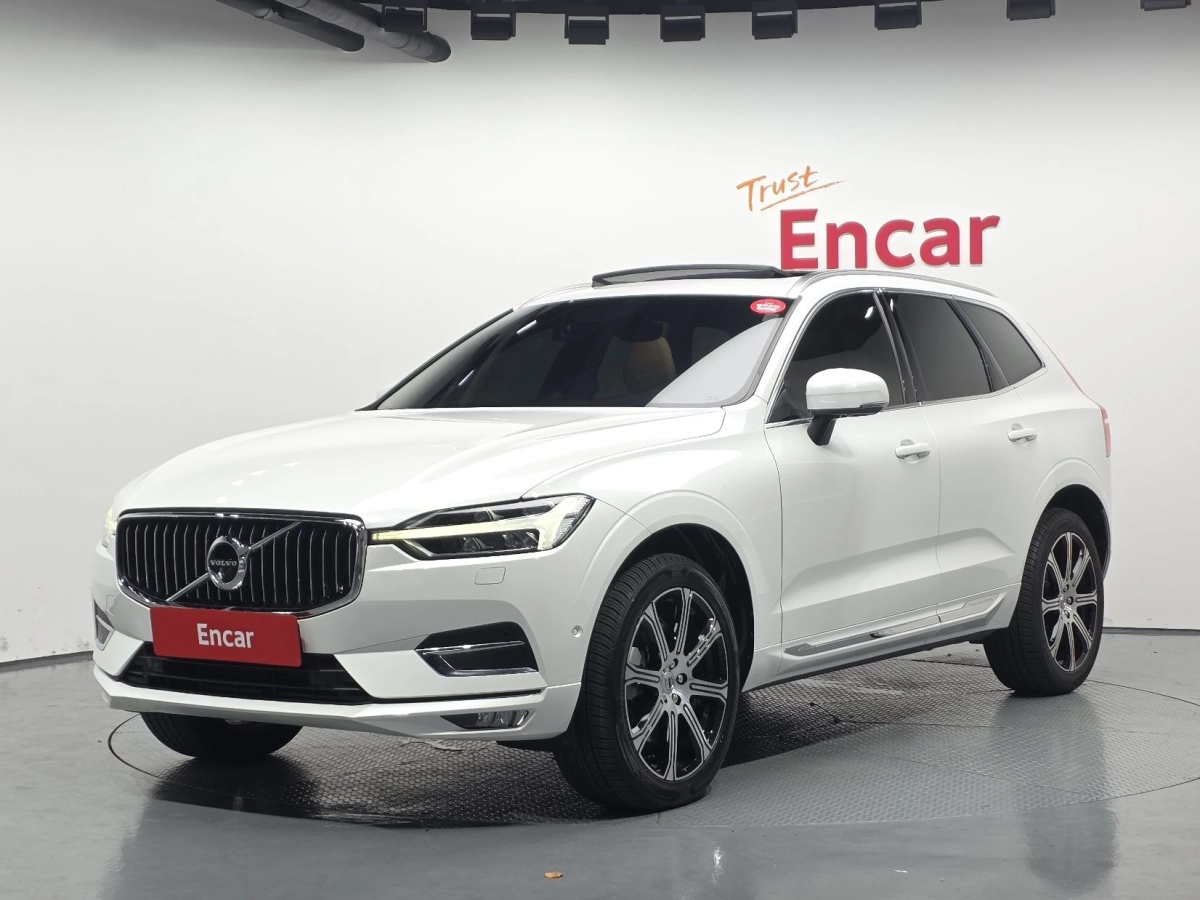 VOLVO XC60  2019