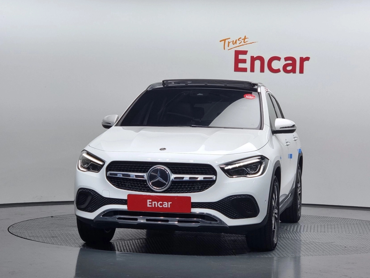 MERCEDES BENZ GLA-CLASS H247