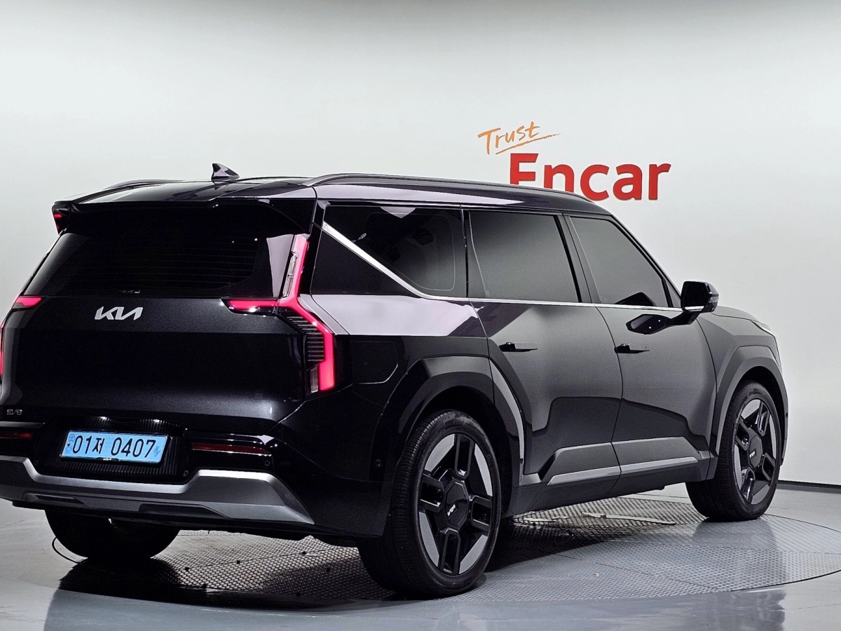 KIA EV9