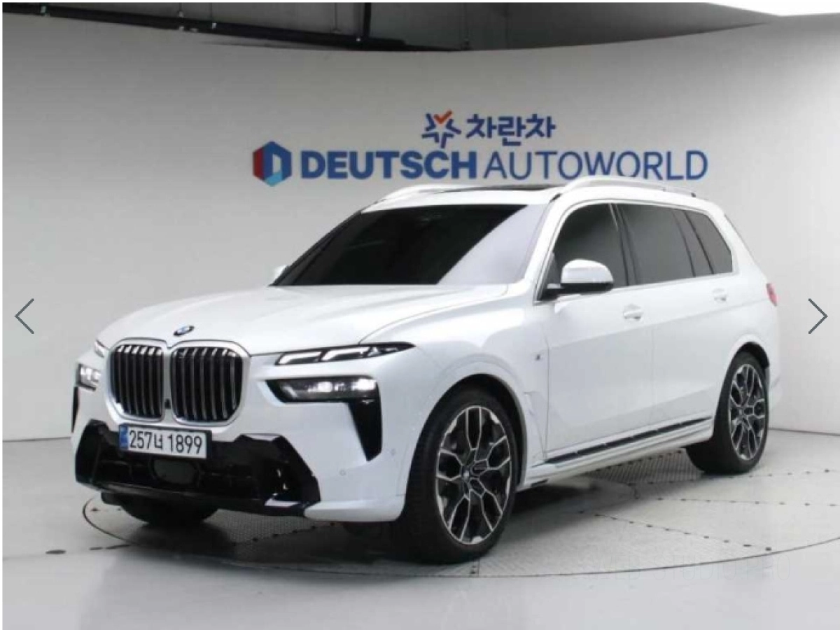 BMW X7 G07 2025