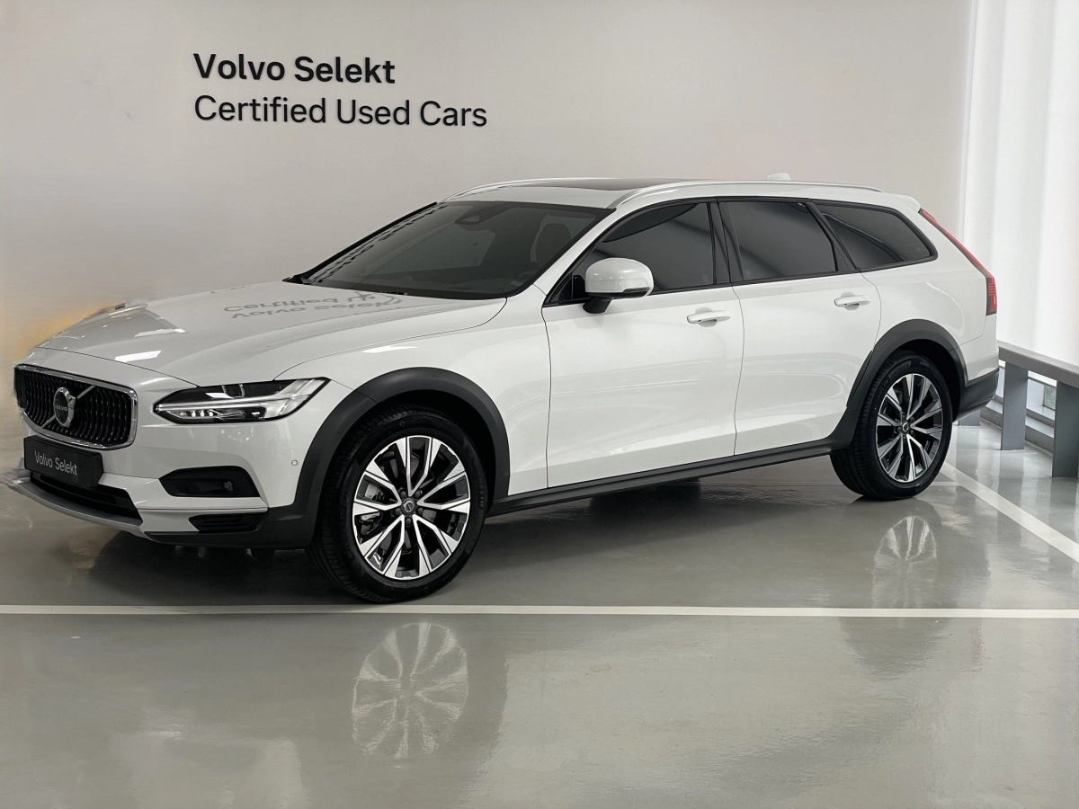 VOLVO V90 CROSS COUNTRY