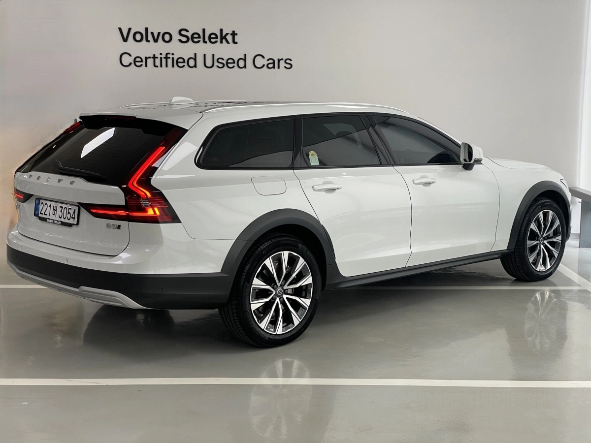 VOLVO V90 CROSS COUNTRY