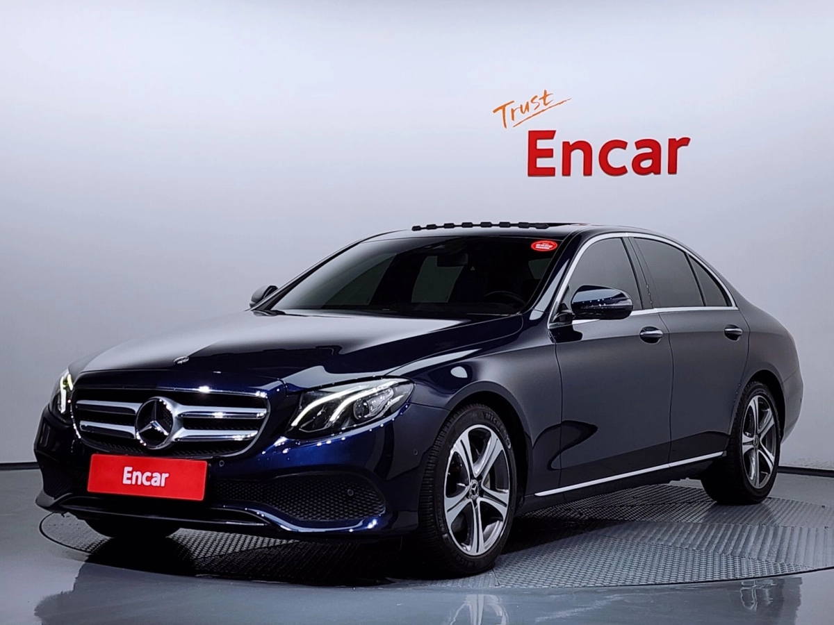 MERCEDES BENZ E-CLASS W213 2019