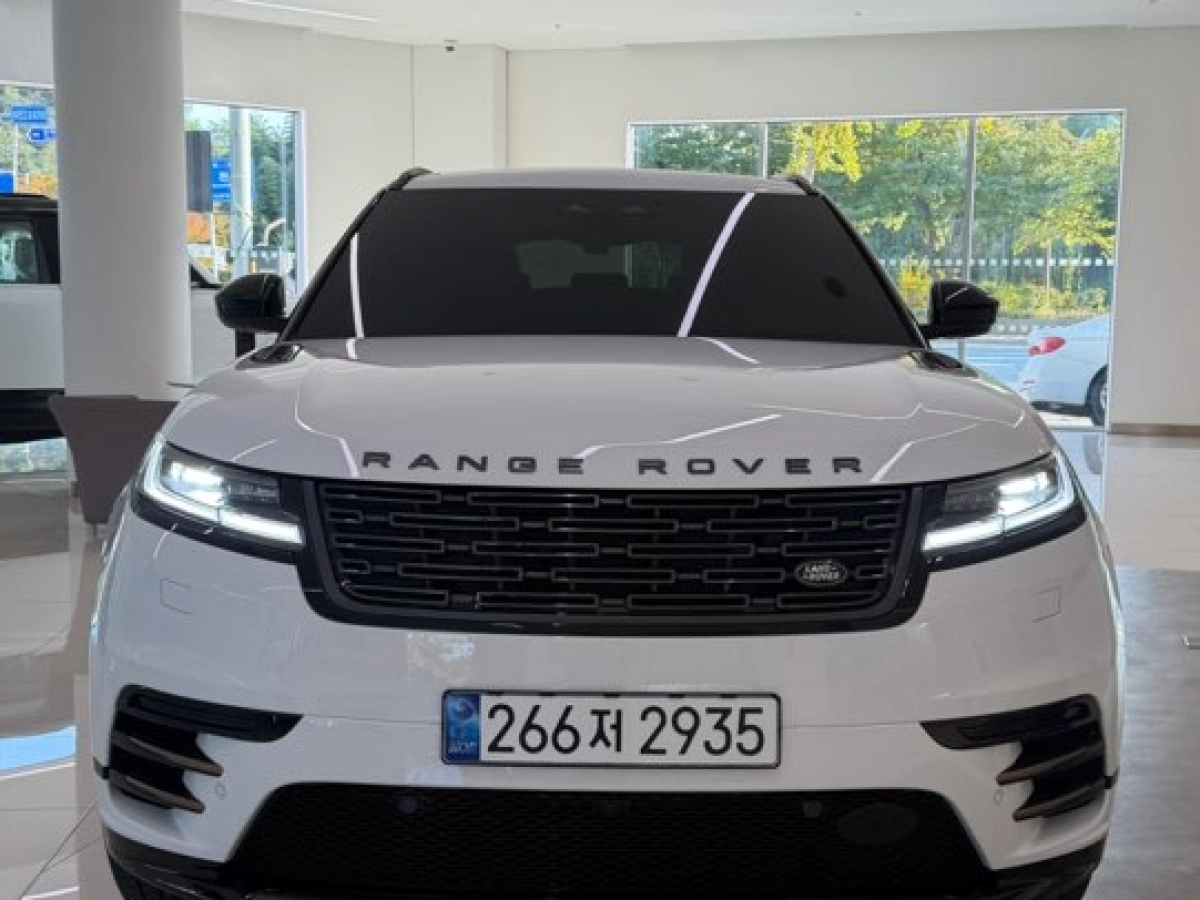 LAND ROVER RANGE ROVER VELAR 2024