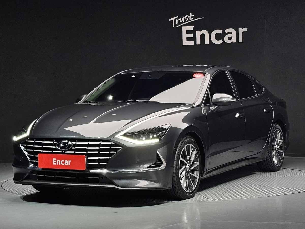 HYUNDAI SONATA HYBRID DN8