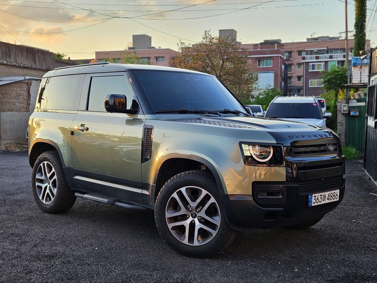 LAND ROVER DEFENDER L663 2021