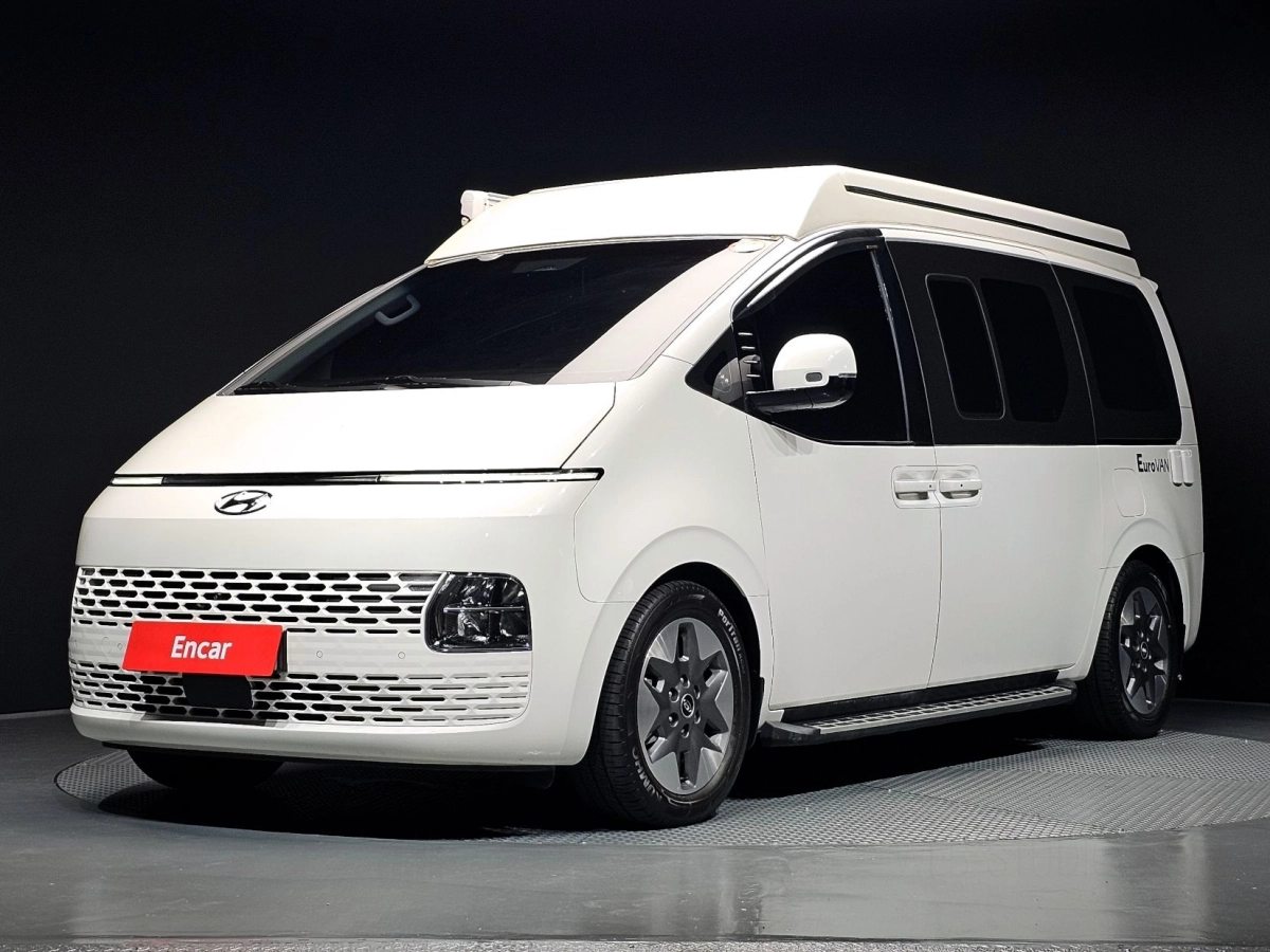 HYUNDAI STARIA  2021