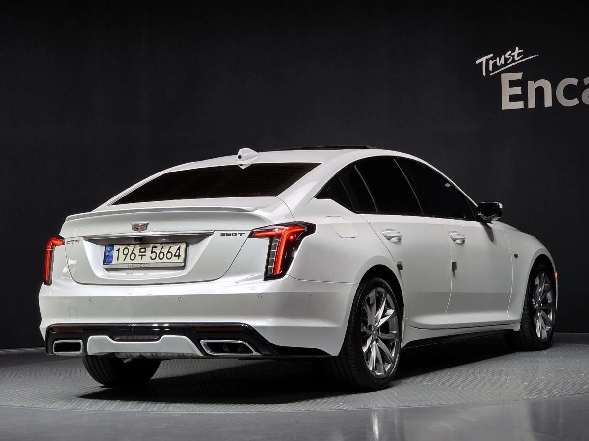 CADILLAC CT5