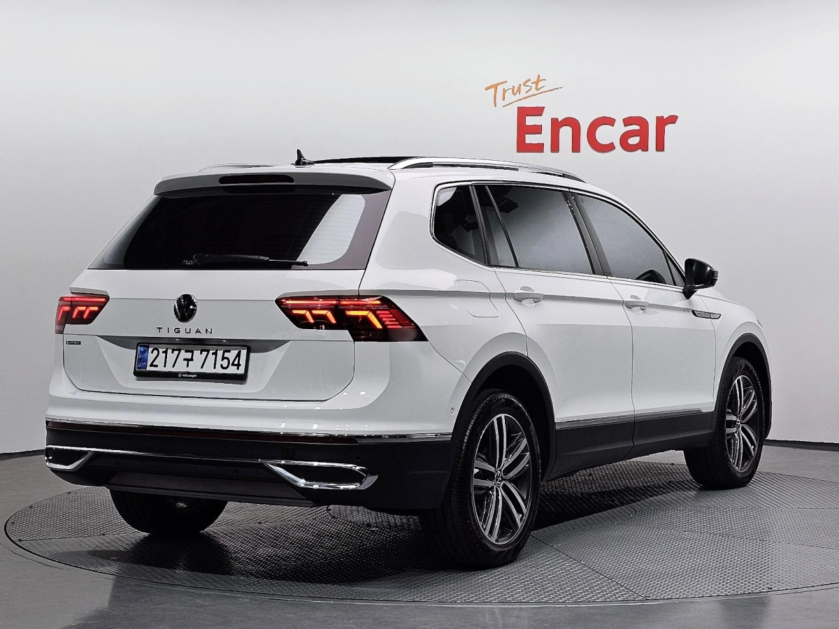 VOLKSWAGEN TIGUAN ALLSPACE