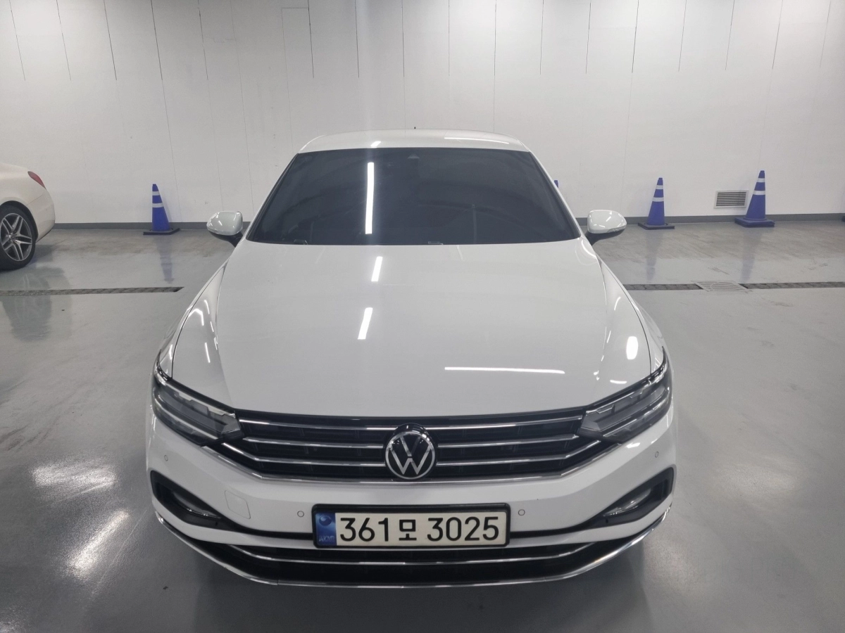VOLKSWAGEN PASSAT GT B8 2021