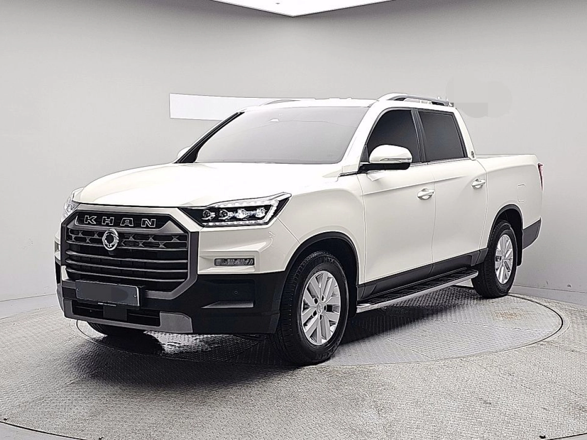 SSANGYONG REXTON SPORTS CAR