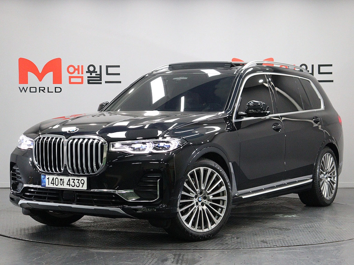 BMW X7 G07