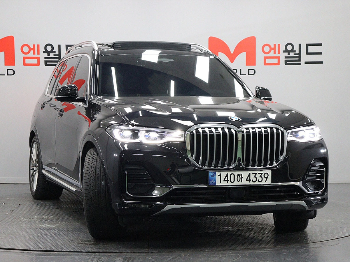 BMW X7 G07