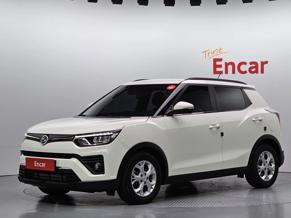 SSANGYONG TIVOLI VERY NEW