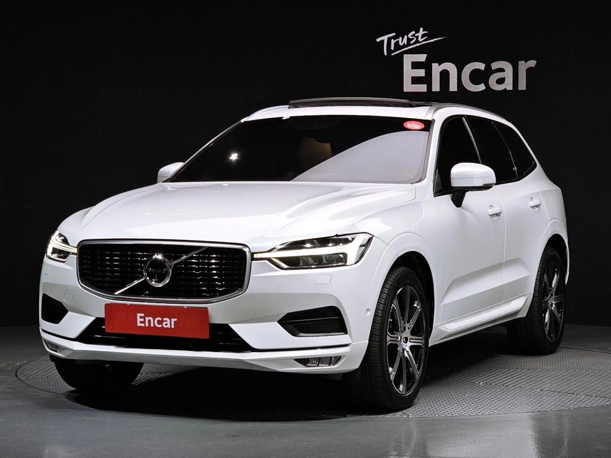VOLVO XC60  2020