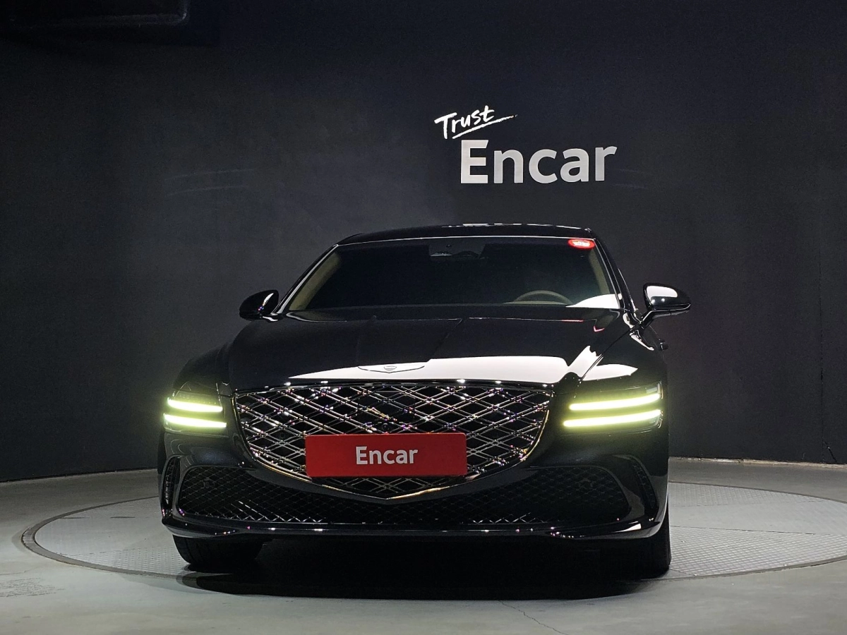 GENESIS G80 RG3